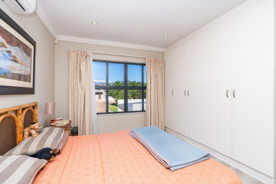 To Let 2 Bedroom Property for Rent in Royal Ascot Western Cape